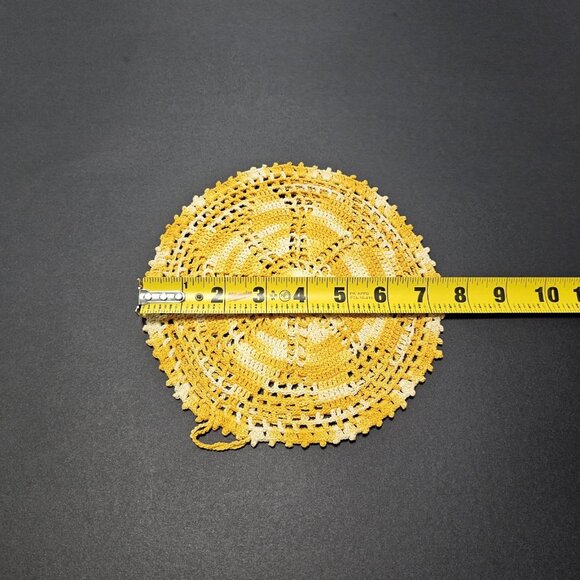 VTG Linen Table Runner Chunky Cross Stitch Tulips Doilies Repurpose For Crafts - Picture 12 of 16